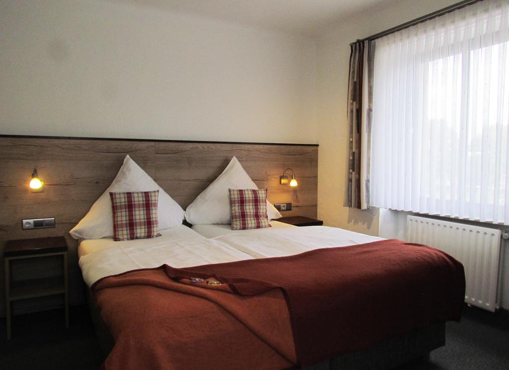 Hotel Restaurant Des Ardennes Hoscheid Екстериор снимка